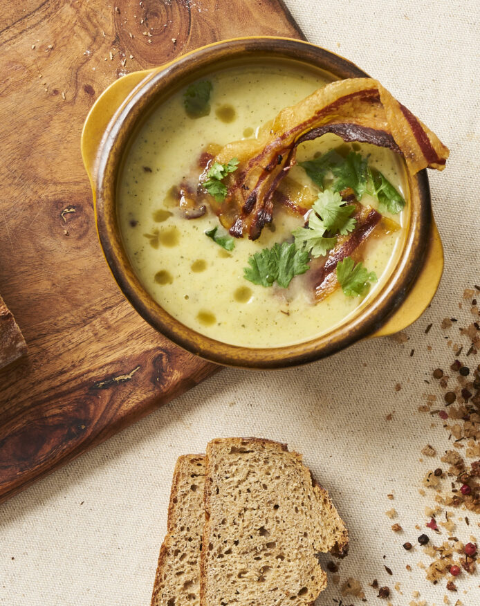 Soupe de courgettes et ventrèche de porc noir de Bigorre AOP Recettes HERBAE